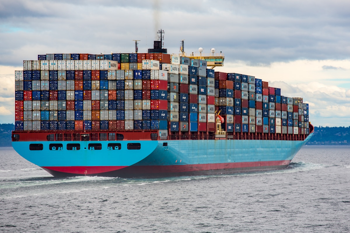 Cargo jet loading freight